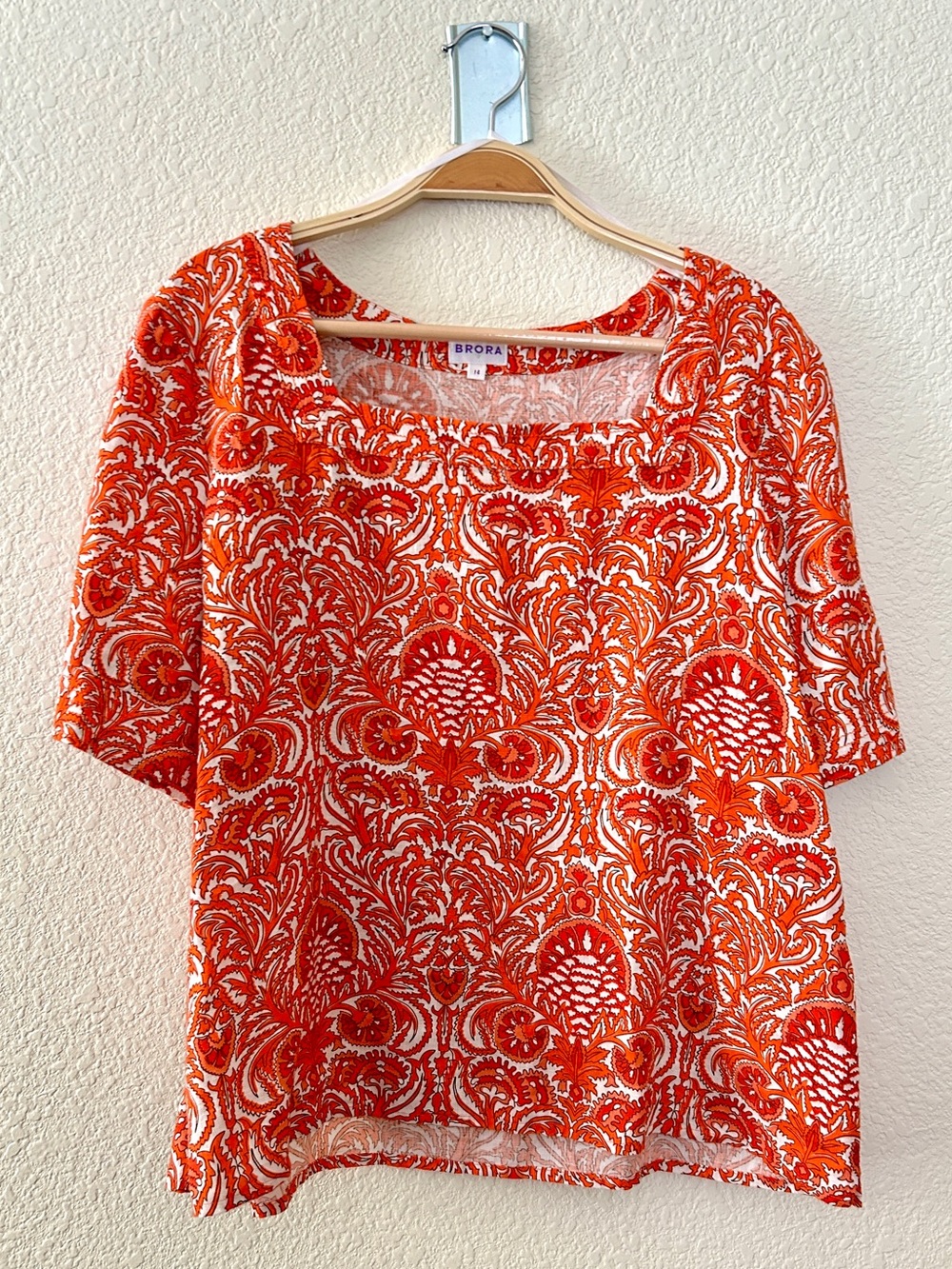 Brora red-orange print tropical floral linen top size XL / 14 EUC